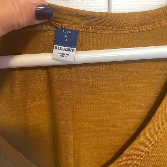 Old Navy Luxe Tank Top - Picture 2 of 4